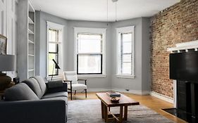 Frontdesk Spacious 3 Bedroom Apt In Central West End
